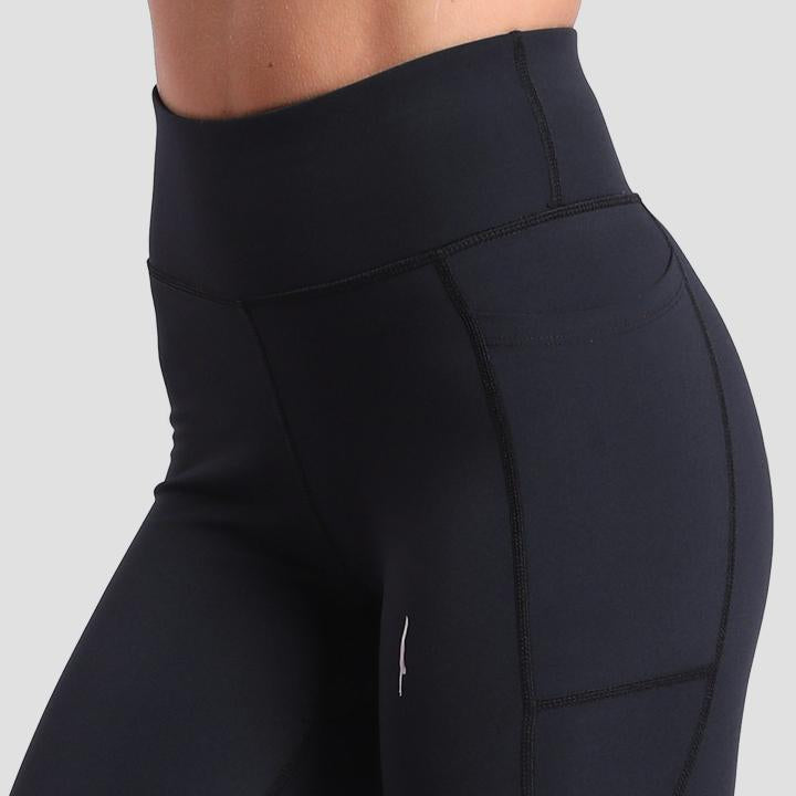 Ace Capris Black